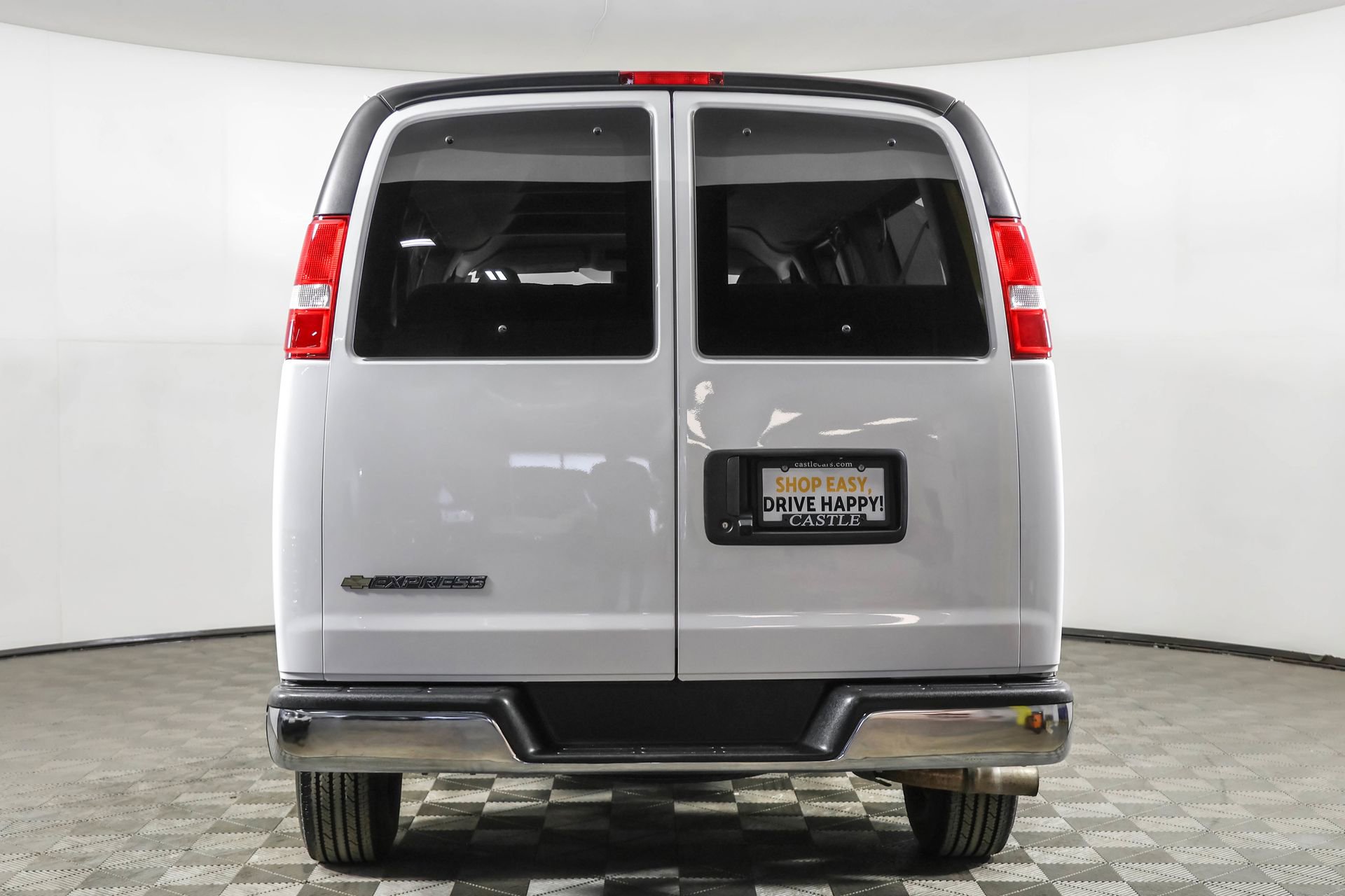 Used 2025 Chevrolet Express 3500 LT w/ LT Preferred Equipment Group image 16