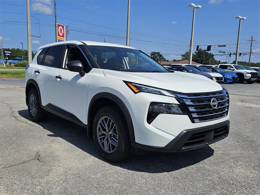 New 2026 Nissan Rogue S image 14