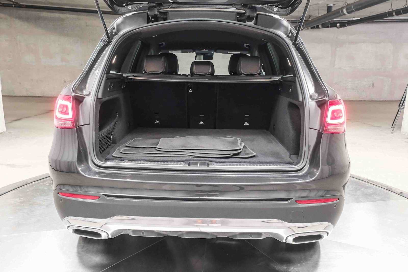 Certified 2022 Mercedes-Benz GLC 300 image 28