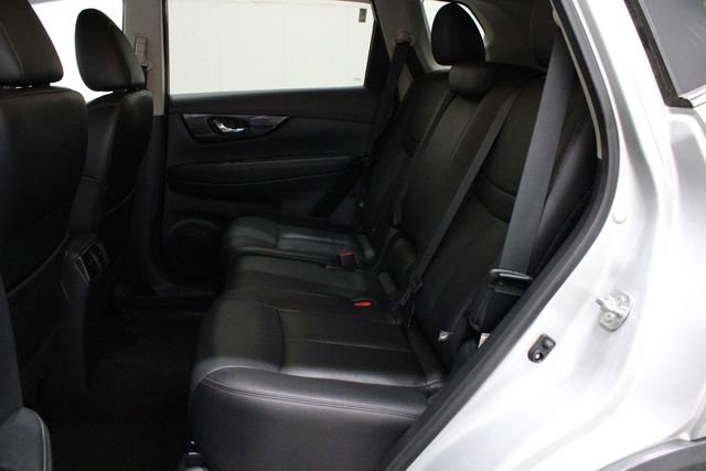 Used 2020 Nissan Rogue SL image 11