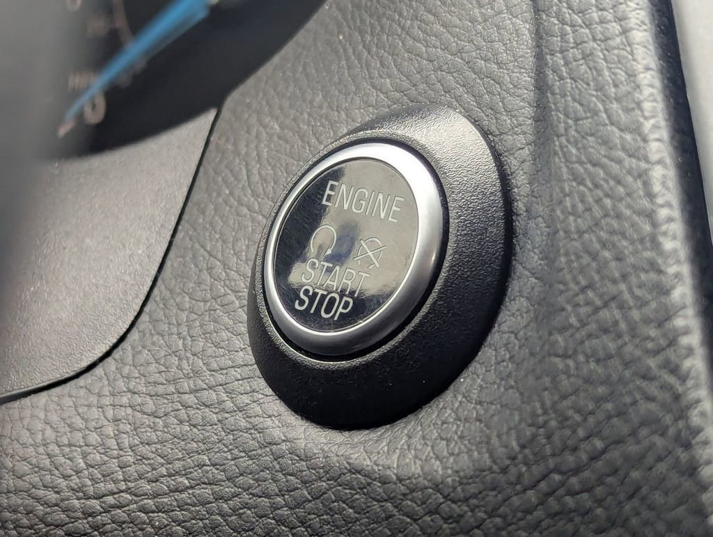 Used 2017 Ford Focus Titanium image 21