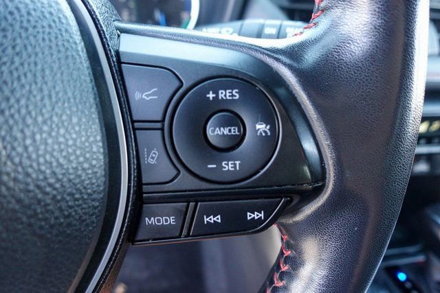 Used 2022 Toyota RAV4 SE image 15