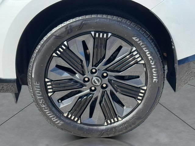 Certified 2025 Nissan Murano Platinum w/ Cargo Package AWD/4WD image 4