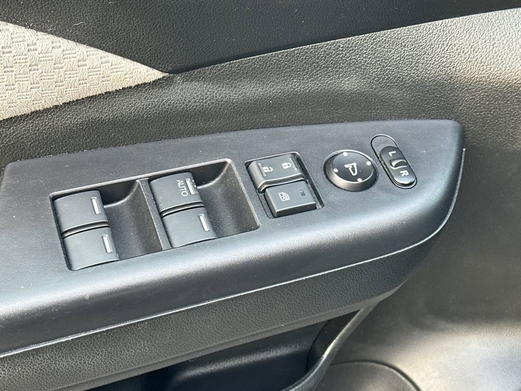 Used 2016 Honda CR-V EX image 18