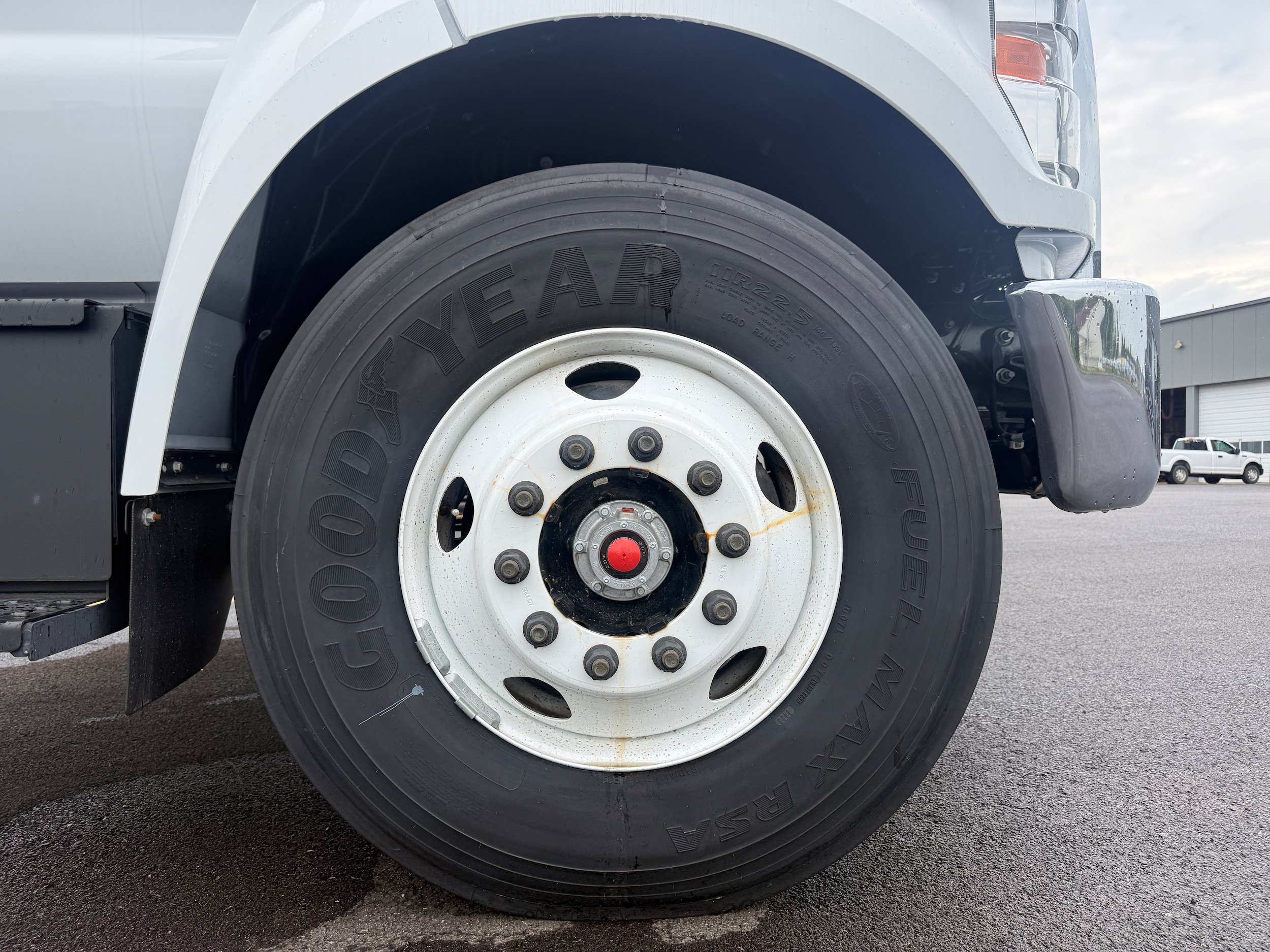 New 2027 Ford F750 2WD Regular Cab Super Duty image 9