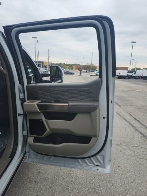 New 2026 Ford F450 Platinum image 30