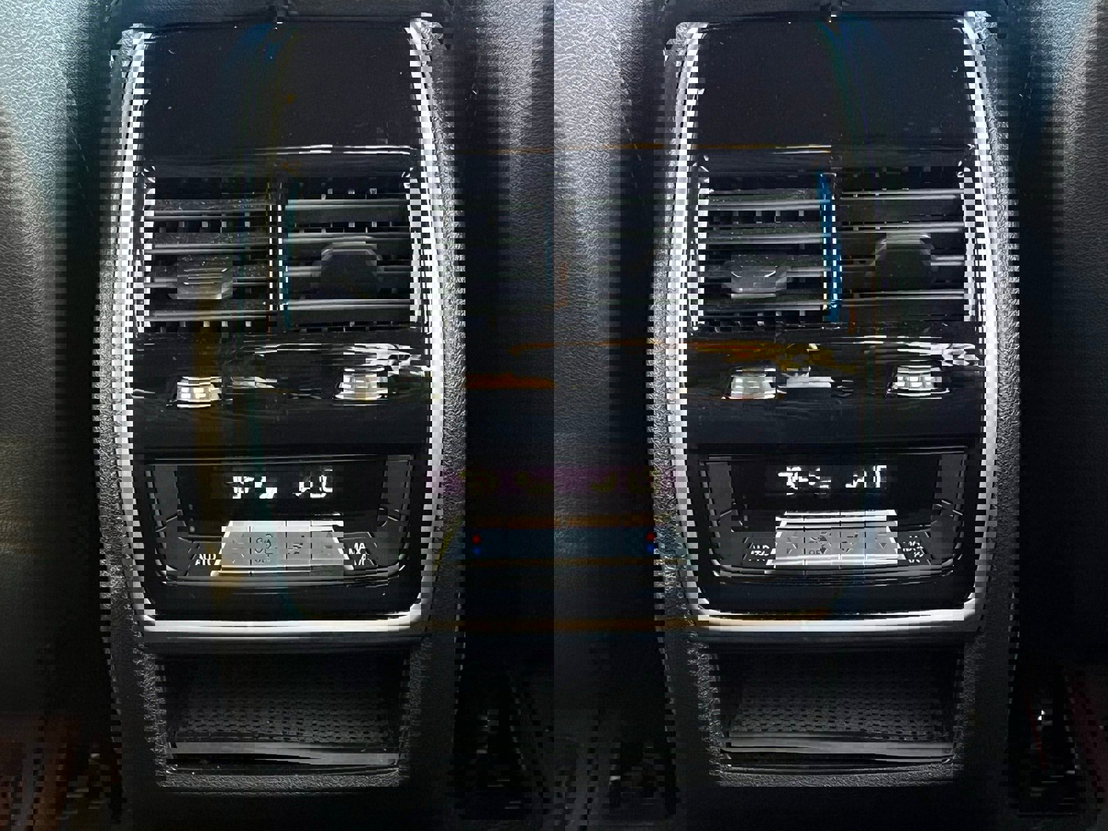 Used 2020 BMW X5 xDrive40i w/ Premium Package image 21