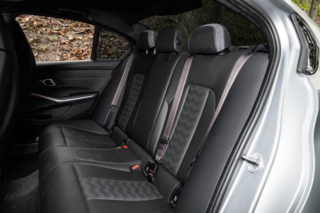 Used 2024 BMW M3 w/ M Carbon Exterior Package RWD image 25