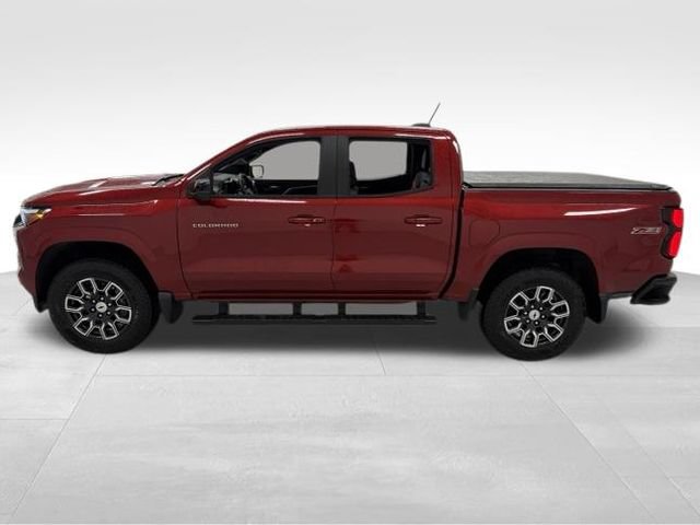 Used 2026 Chevrolet Colorado Z71 w/ Technology Package AWD/4WD image 3