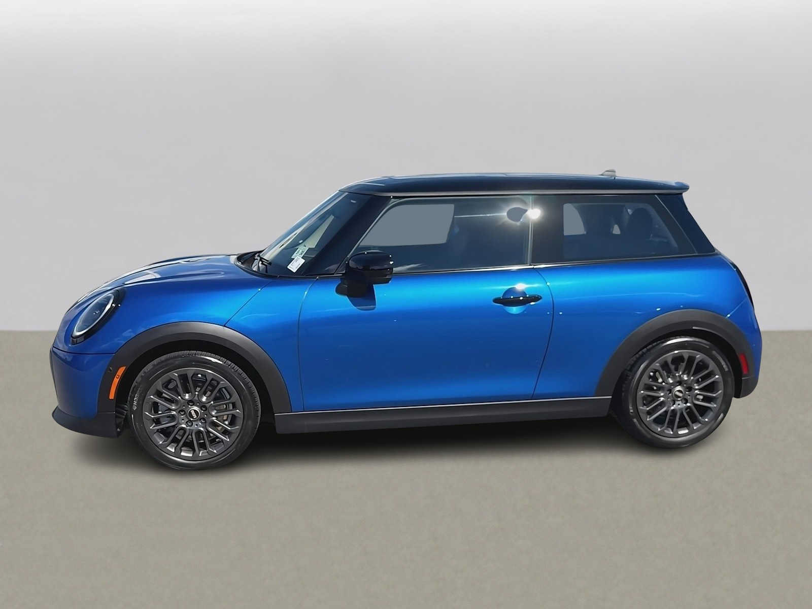 Used 2025 MINI Cooper S FWD image 5