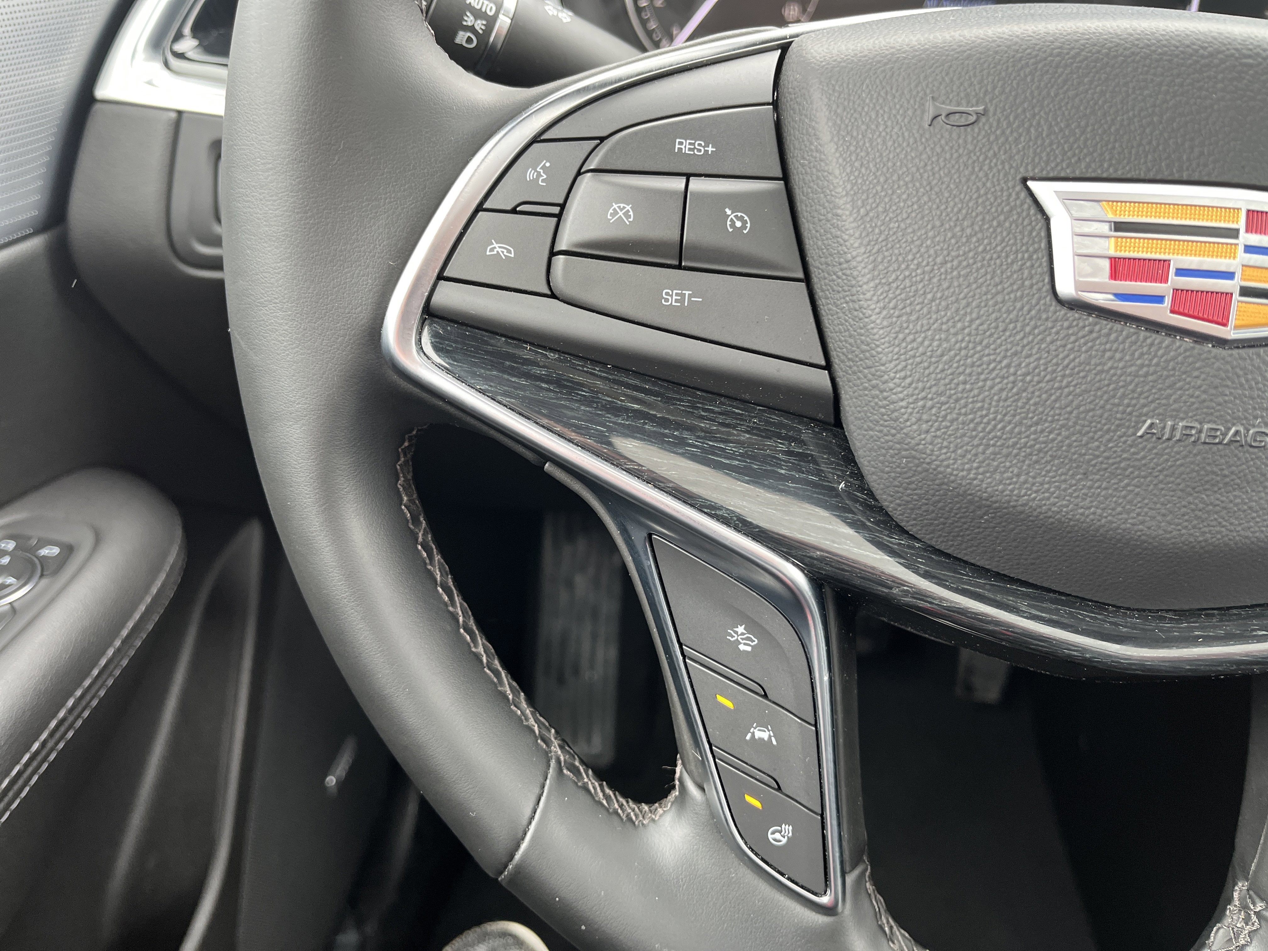 Used 2025 Cadillac XT5 Premium Luxury image 22