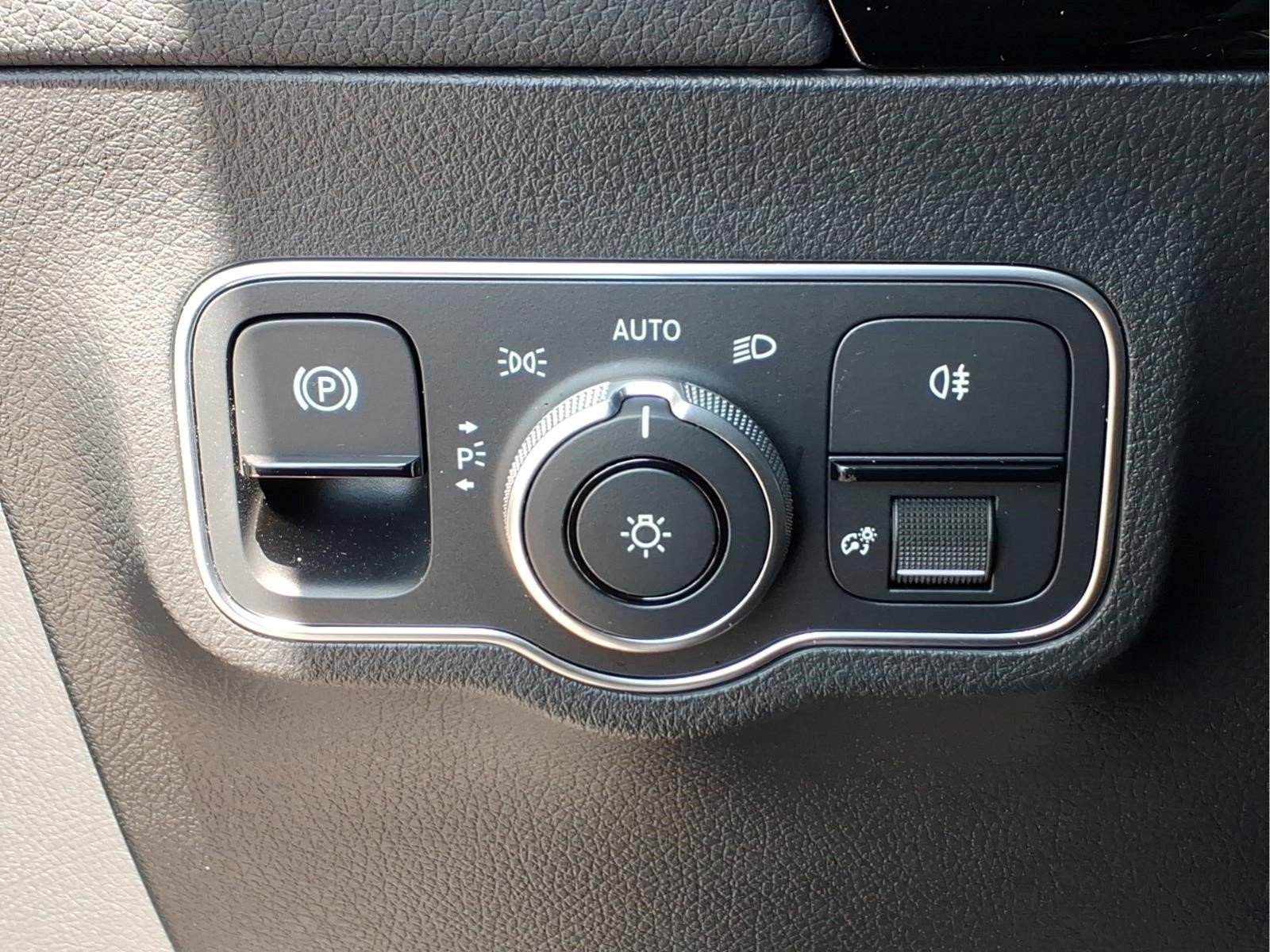 Certified 2023 Mercedes-Benz GLA 250 4MATIC image 21