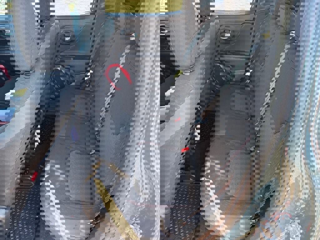 Used 2016 Jeep Renegade Trailhawk image 10