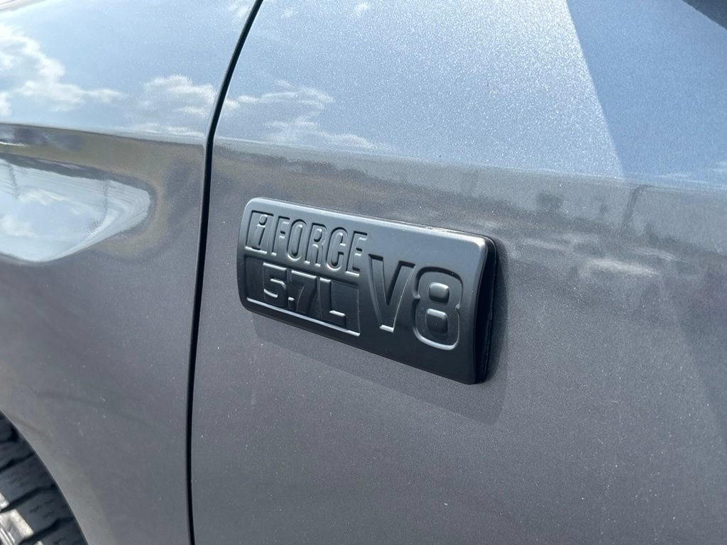 Used 2019 Toyota Tundra SR5 AWD/4WD image 37
