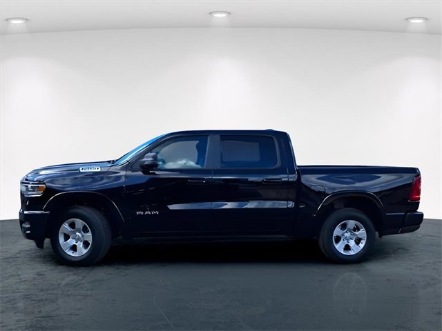 New 2026 RAM 1500 4x4 Crew Cab image 4