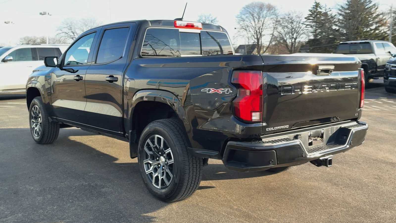 Used 2023 Chevrolet Colorado LT w/ LT Convenience Package III image 4