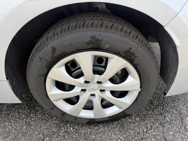 Used 2024 Toyota Corolla LE image 24