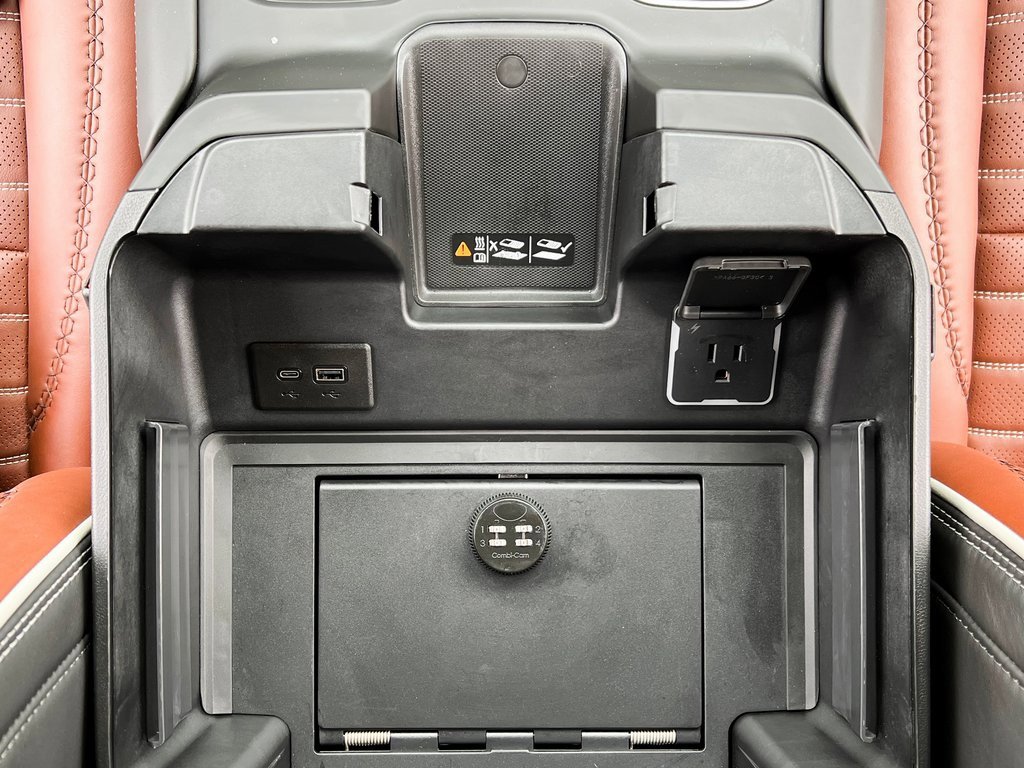 Used 2024 GMC Sierra 3500 Denali Ultimate image 31