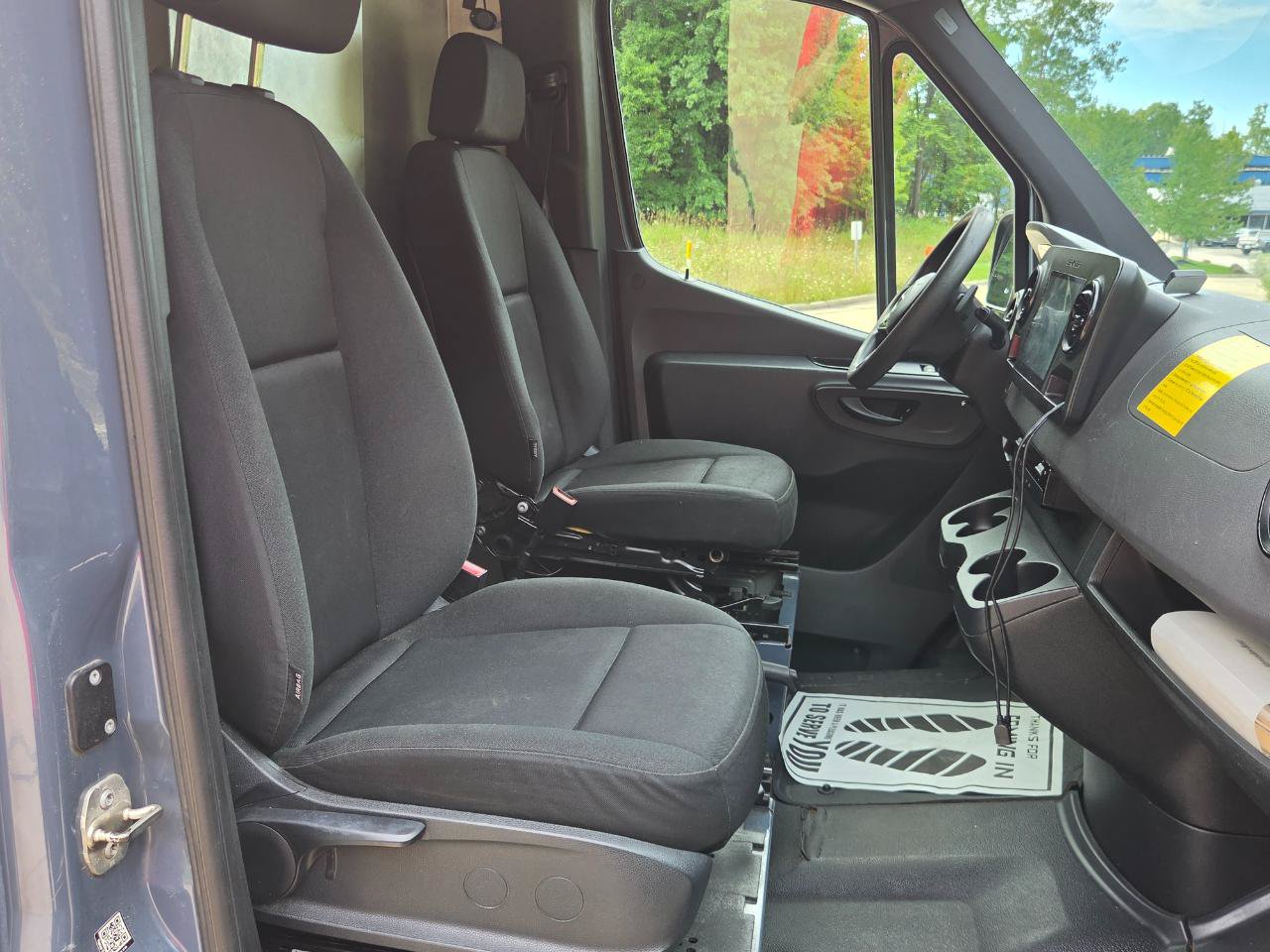 Used 2019 Mercedes-Benz Sprinter 170 image 17