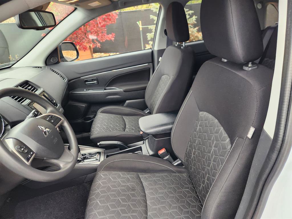 Used 2024 Mitsubishi Outlander Sport ES image 24