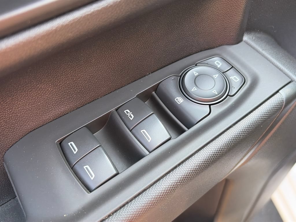 Used 2021 Chevrolet Silverado 1500 Custom Trail Boss w/ Safety Confidence Package AWD/4WD image 16