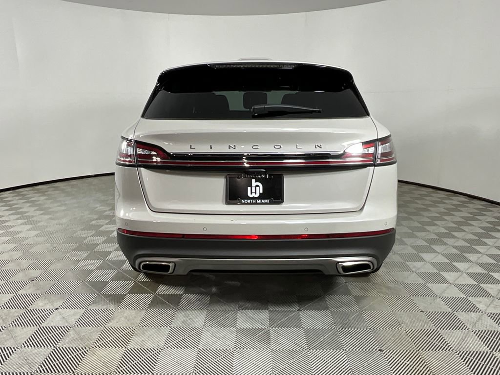 Used 2023 Lincoln Nautilus FWD image 7