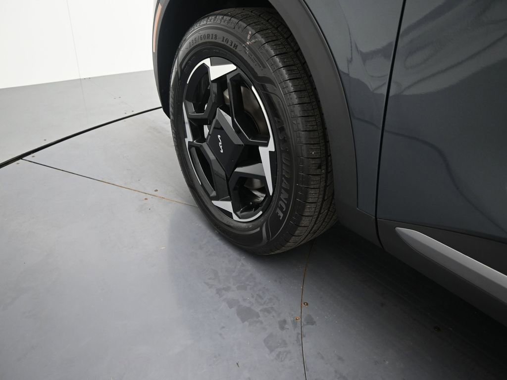 New 2026 Kia Sportage EX image 12