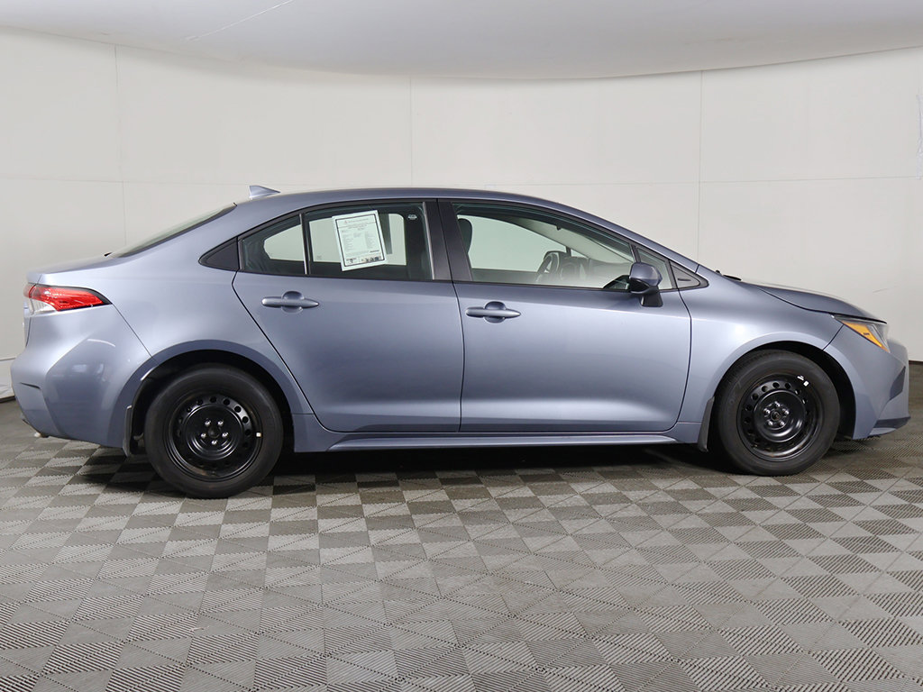 Used 2025 Toyota Corolla LE FWD image 16