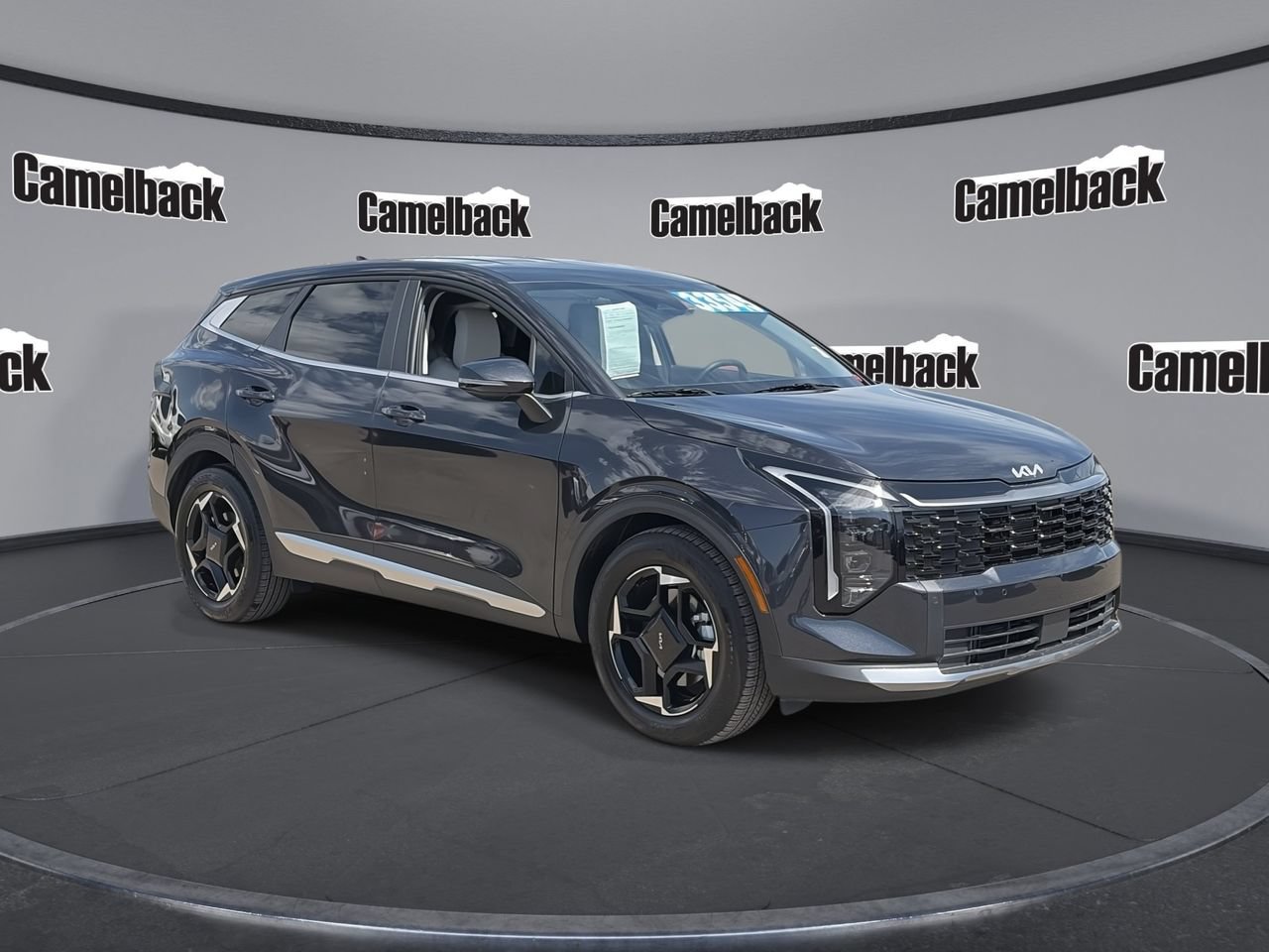 Used 2026 Kia Sportage EX FWD image 1