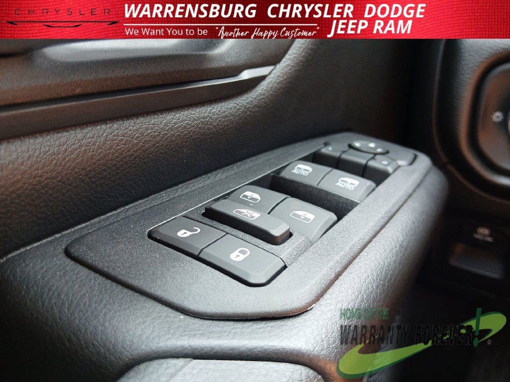 New 2026 RAM 1500 Express AWD/4WD image 31