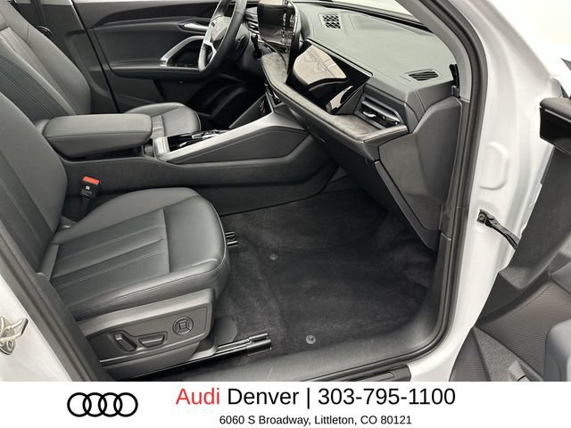 Used 2025 Audi Q5 Premium w/ Convenience Package AWD/4WD image 25