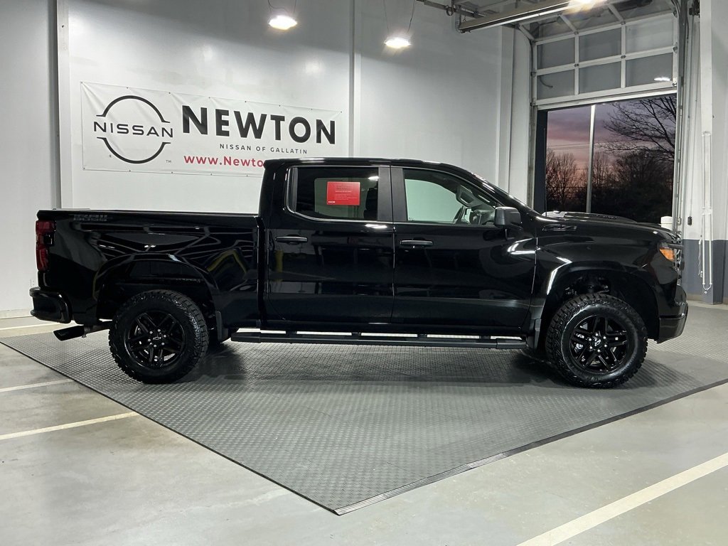 Used 2025 Chevrolet Silverado 1500 Custom Trail Boss w/ Dark Appearance Package image 41