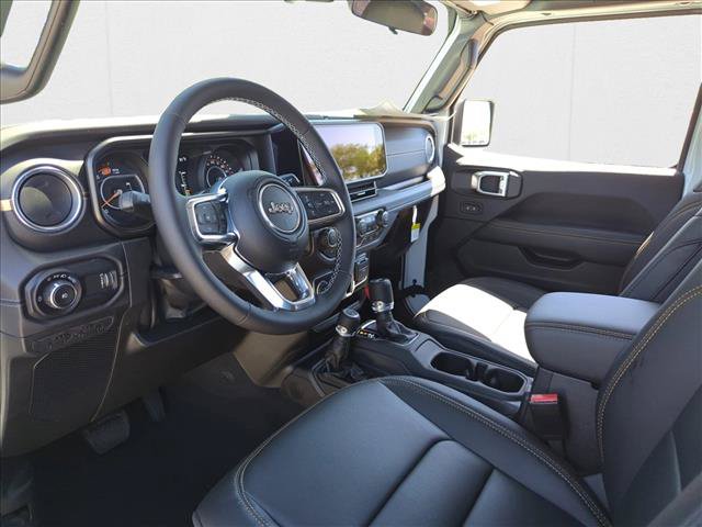 New 2025 Jeep Wrangler Unlimited Sahara w/ Safety Group AWD/4WD image 3