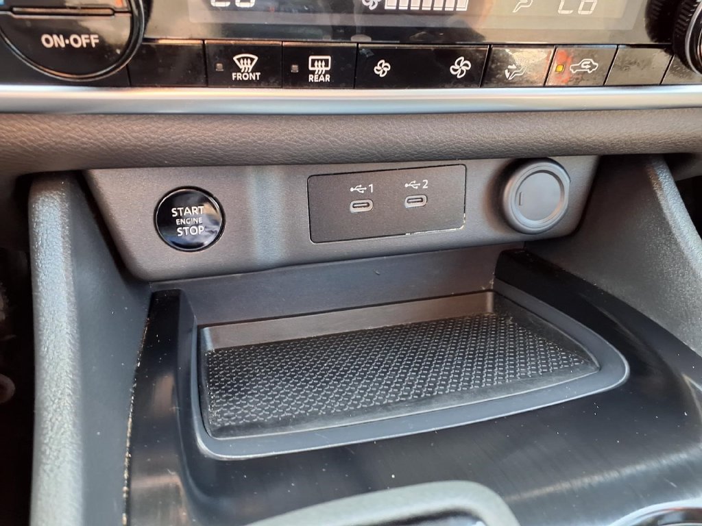Used 2026 Nissan Rogue SV AWD/4WD image 10