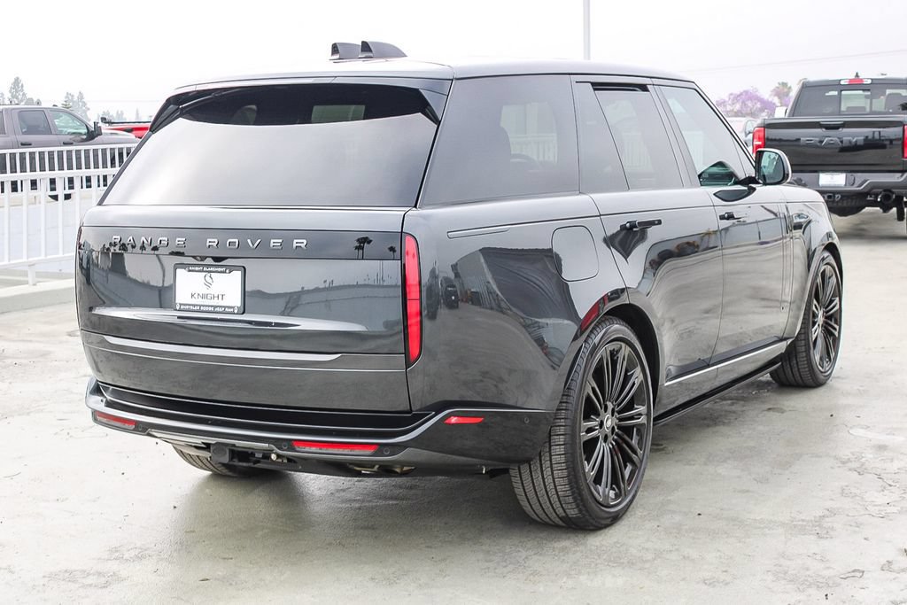 Used 2024 Land Rover Range Rover Autobiography AWD/4WD image 9