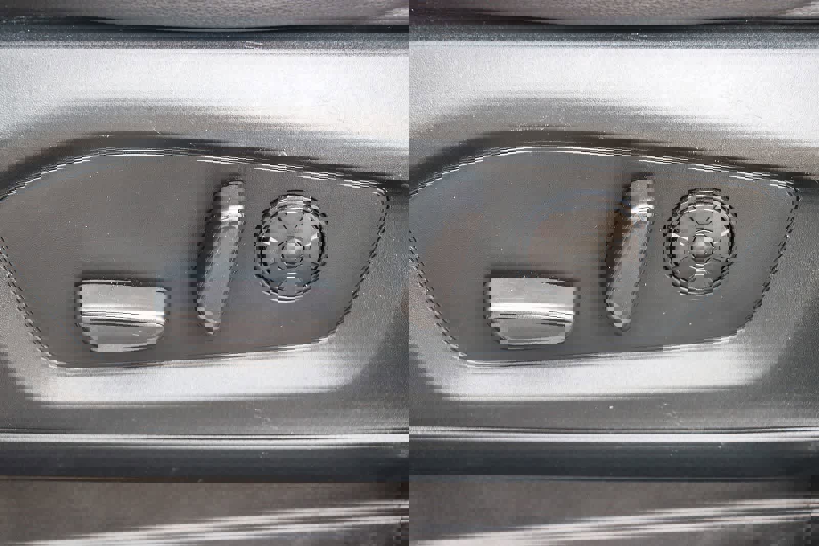 Used 2021 Ford Explorer ST w/ Equipment Group 401A image 19