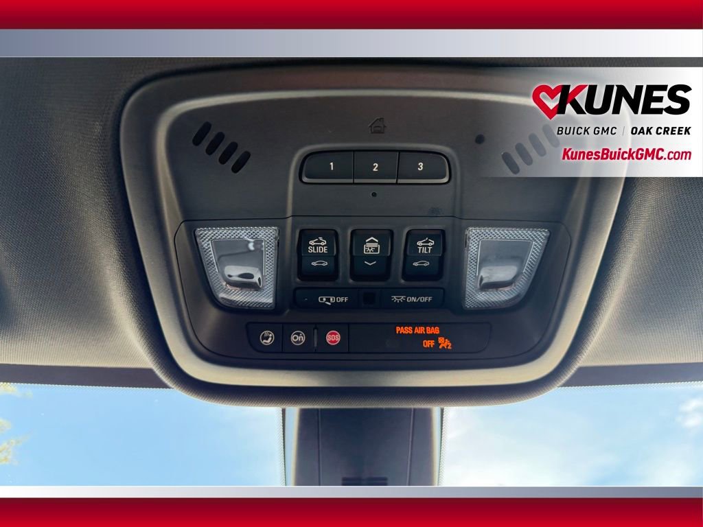 Used 2022 Chevrolet Traverse Premier w/ Redline Edition AWD/4WD image 21