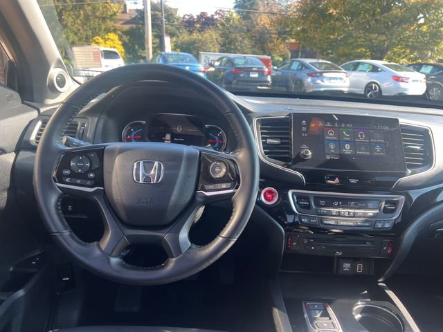 Used 2022 Honda Pilot Touring image 18