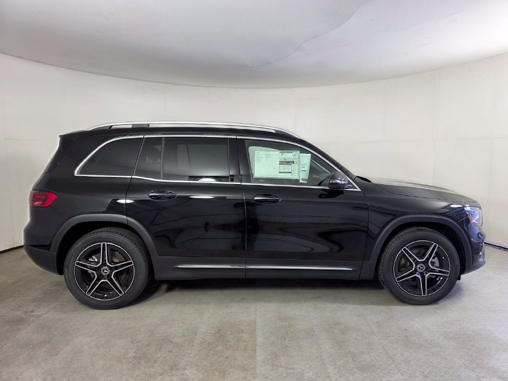 New 2026 Mercedes-Benz GLB 250 image 3