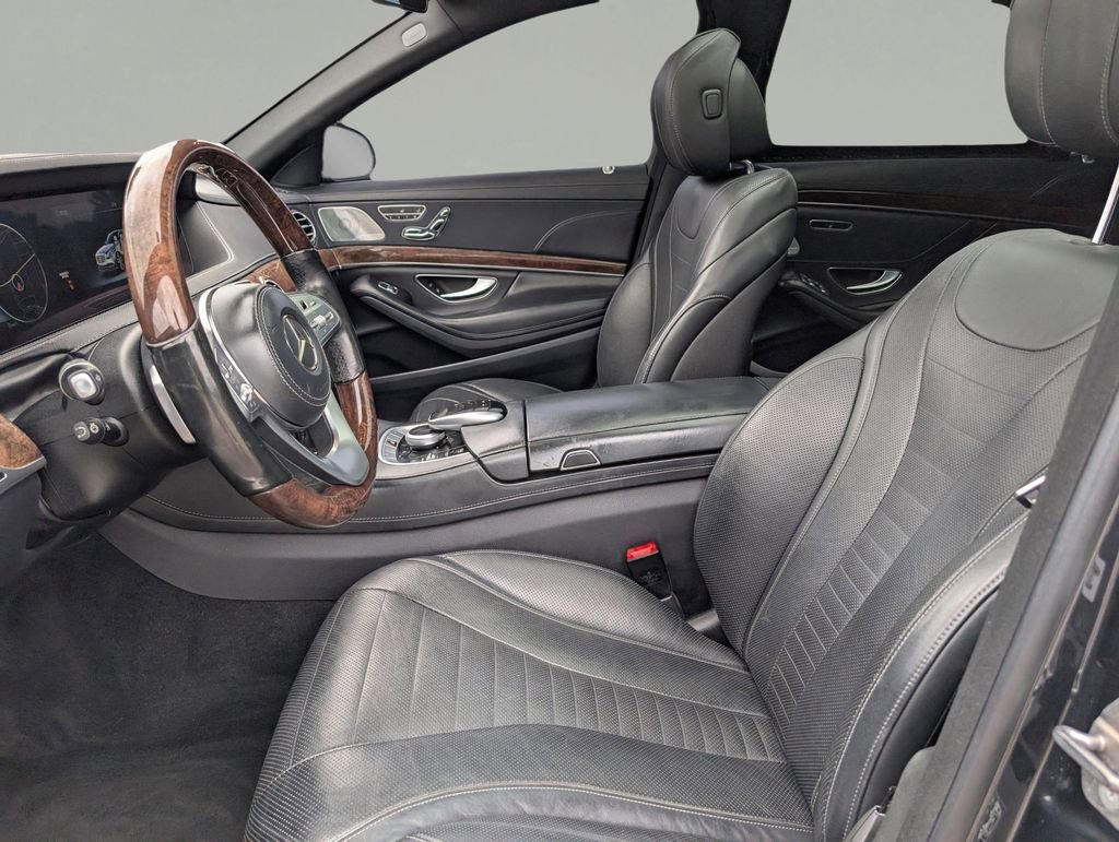 Used 2018 Mercedes-Benz S 560 4MATIC Sedan image 17