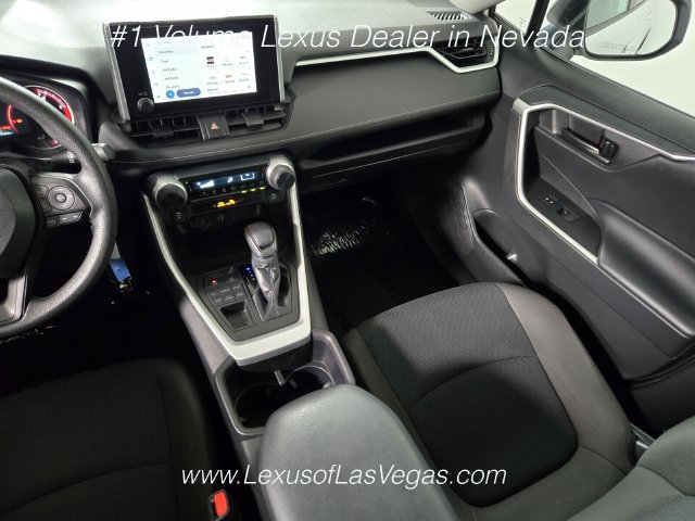 Used 2023 Toyota RAV4 LE AWD/4WD image 16