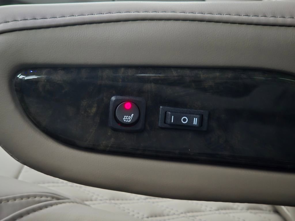 New 2025 GMC Savana 2500 w/ Driver Convenience Package image 28