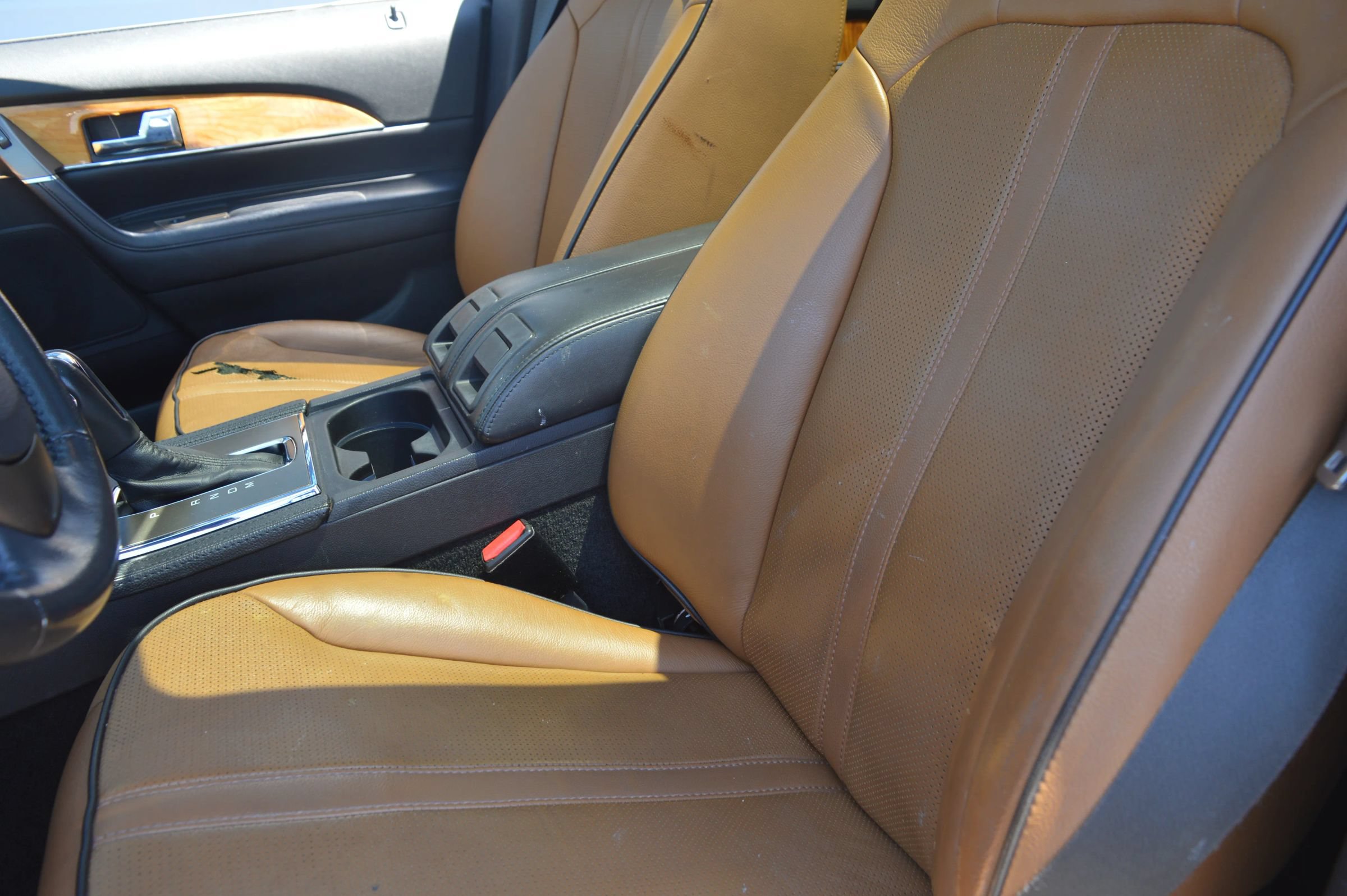 Used 2011 Lincoln MKX AWD w/ 102A Rapid Spec Order Code image 12