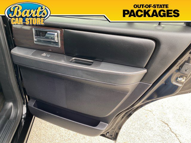 Used 2017 Lincoln Navigator Reserve image 11