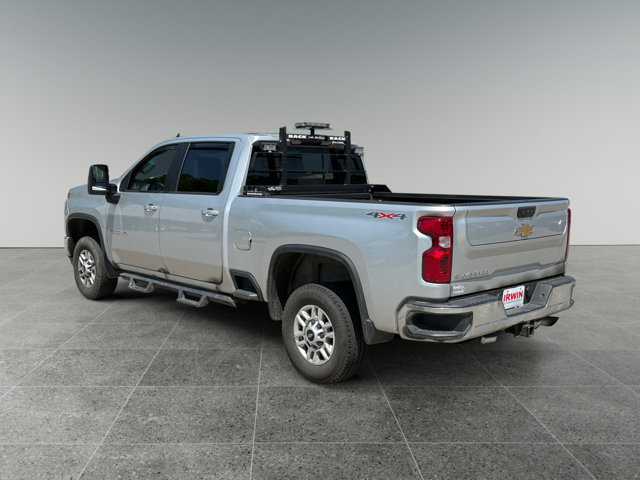 Used 2023 Chevrolet Silverado 2500 LT w/ Convenience Package AWD/4WD image 3