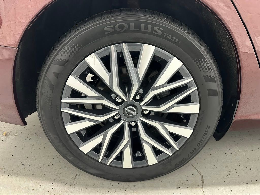 Used 2024 Nissan Altima 2.5 SV image 62