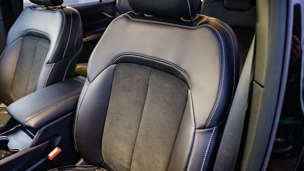 New 2025 Jeep Grand Cherokee L Altitude image 27