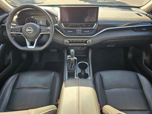 Used 2023 Nissan Altima 2.5 SR w/ SR Premium Package FWD image 24