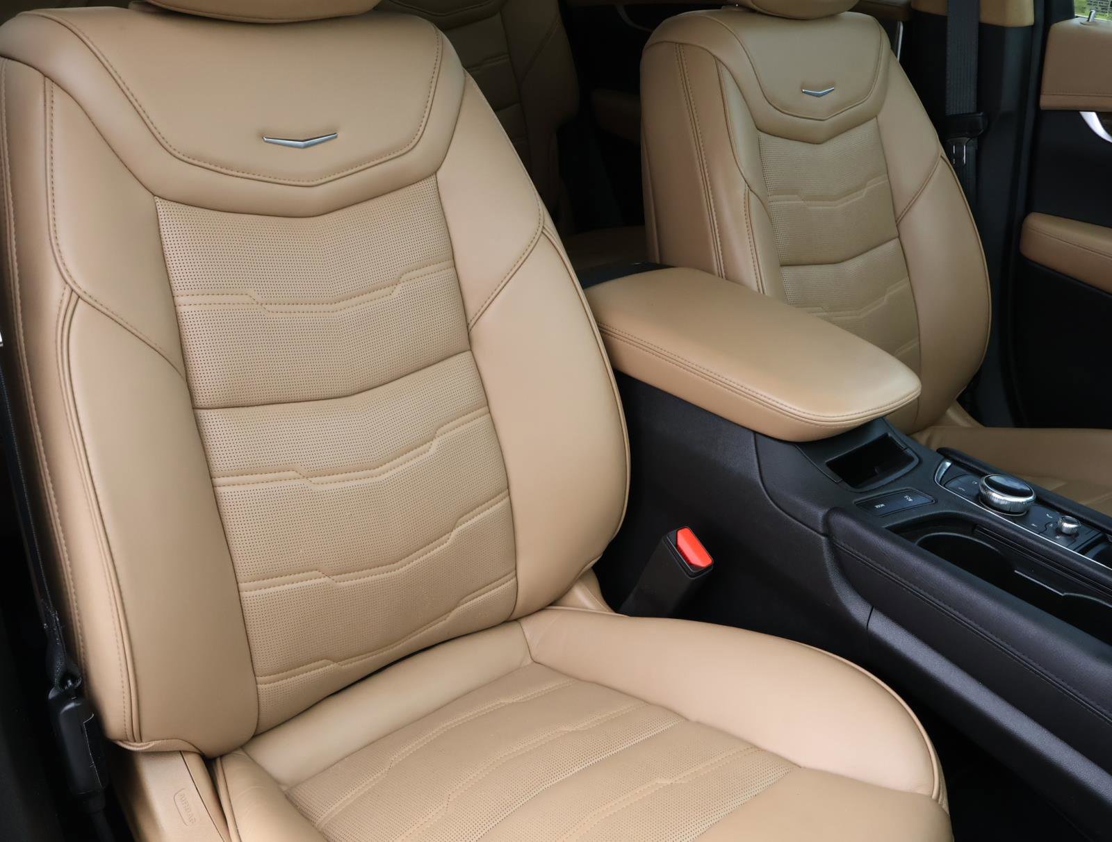 Used 2022 Cadillac XT6 Premium Luxury w/ Platinum Package image 23