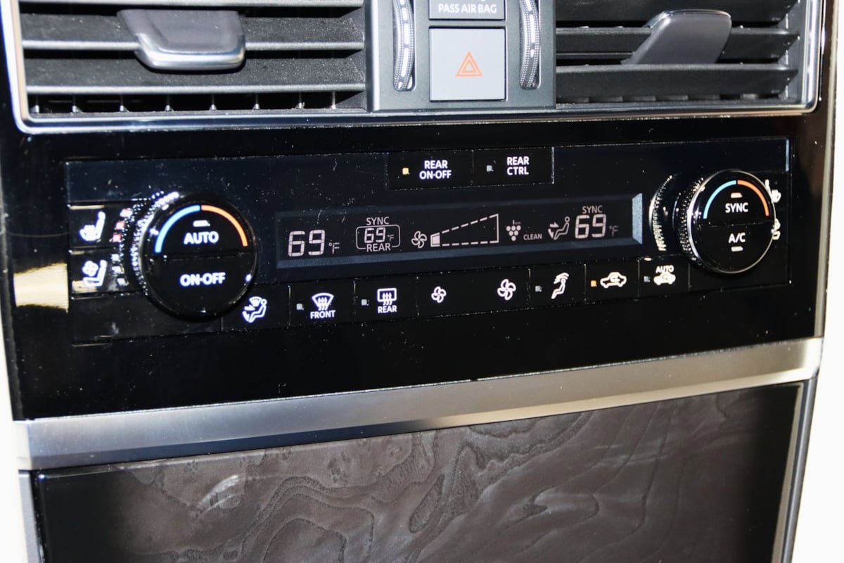 Used 2024 INFINITI QX80 Sensory AWD/4WD image 52